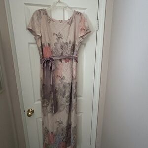 BHLDN Adrianna Papell Mother of Bride/Groom size 16 dress.